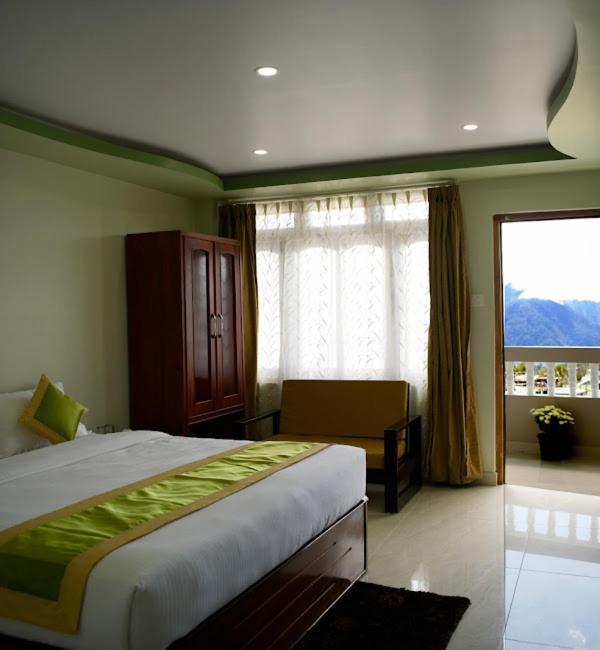 Hotel Tawang Heights , 타왕 외부 사진